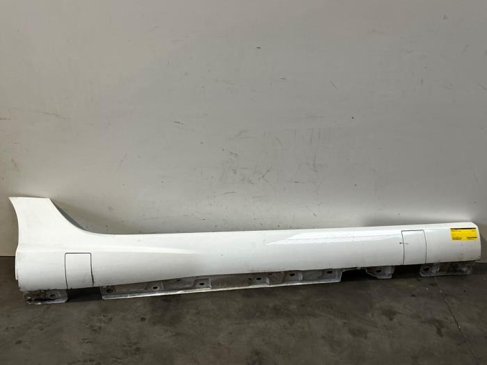 Próg prawy Mercedes SLK