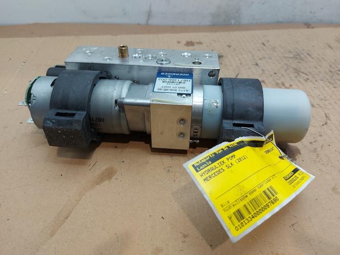 Pompa hydrauliczna Mercedes SLK