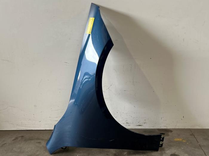 Front wing, right Mercedes CLA
