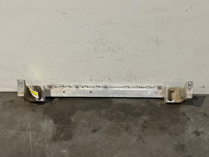 Barre radiateur Mercedes GLB-Klasse