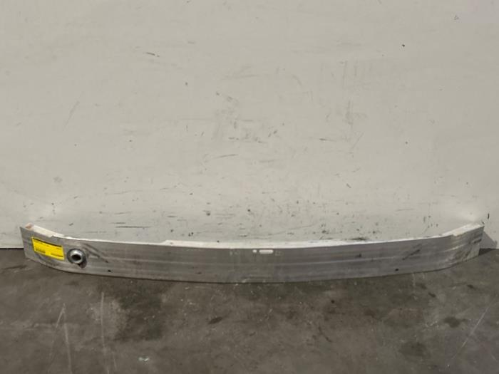 Barre châssis avant Mercedes B-Klasse