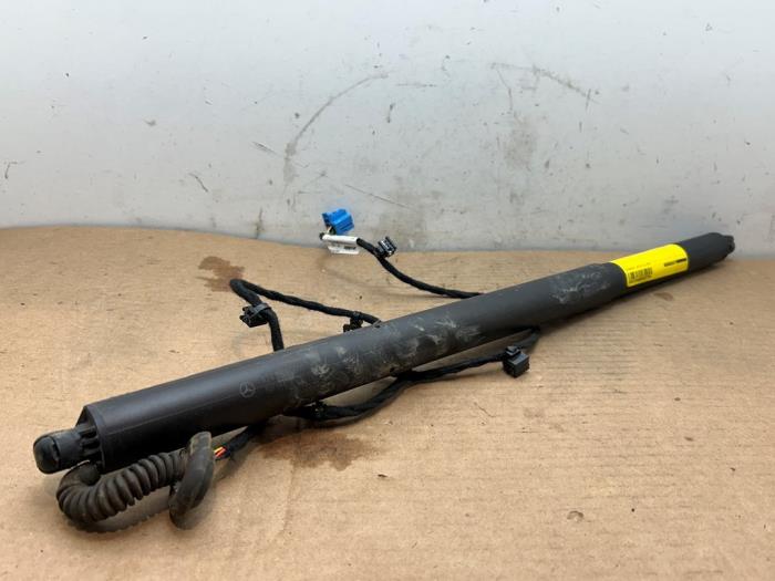 Zestaw amortyzatorów gazowych pokrywy bagaznika Mercedes GLB-Klasse