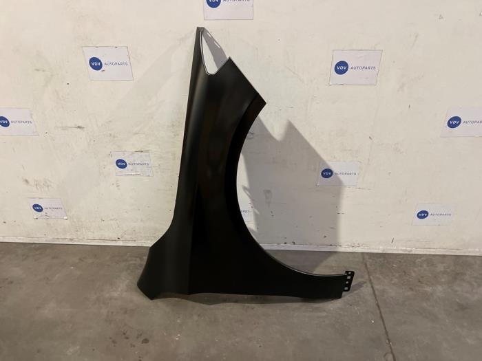 Front wing, right Mercedes CLA