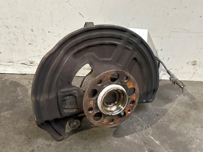 Achsschenkel links vorne Mercedes CLA