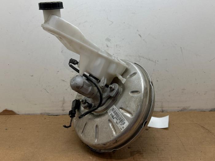 Assistant de freinage Mercedes CLA