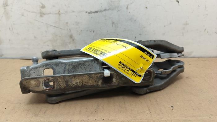 Zawias pokrywy silnika Mercedes E-Klasse