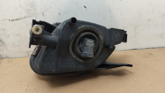 Luz antiniebla izquierda delante Mercedes E-Klasse