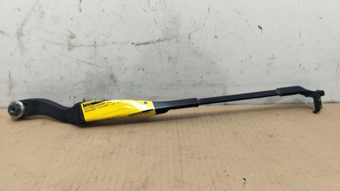 Front wiper arm Mercedes E-Klasse