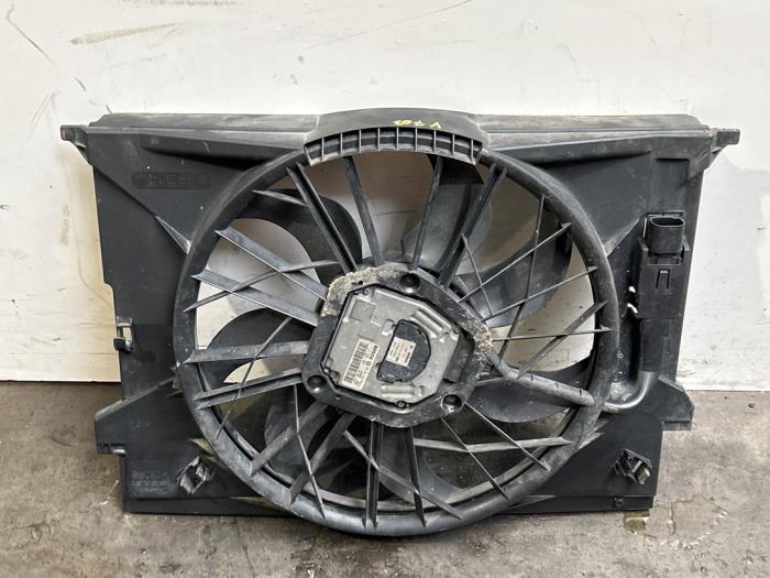 Wentylator chlodzenia silnika Mercedes E-Klasse