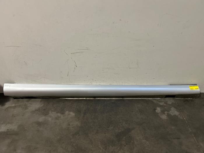 Sill, right Mercedes E-Klasse
