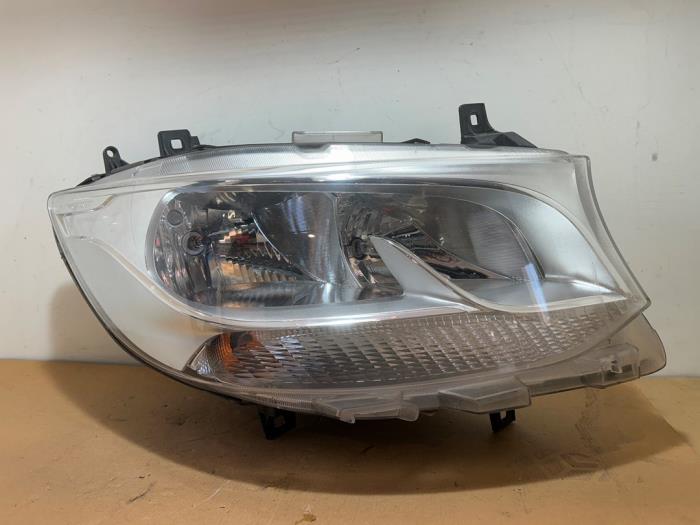 Headlight, right Mercedes Sprinter