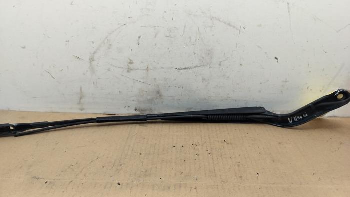 Ramie wycieraczki przedniej Mercedes Sprinter