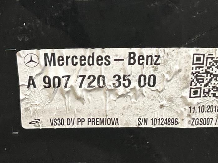 Tapizado de puerta de 2 puertas derecha Mercedes Sprinter