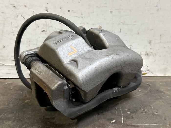 Bremszange links vorne Mercedes C-Klasse