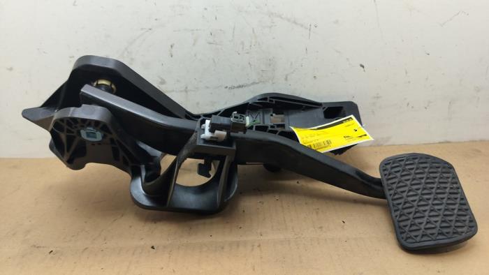 Pedal hamulca Mercedes CLA