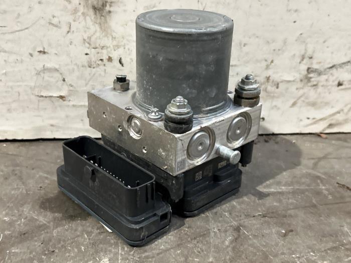 Pompe ABS Mercedes CLA