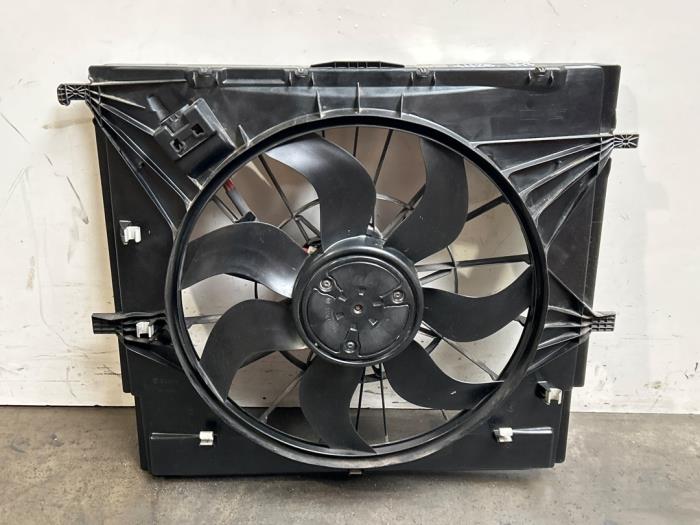 Wentylator chlodzenia silnika Mercedes Vito