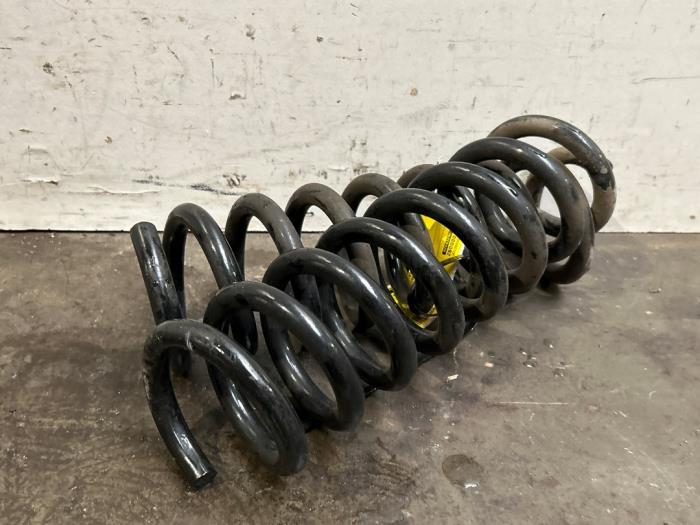 Schroefveer achter Mercedes C-Klasse