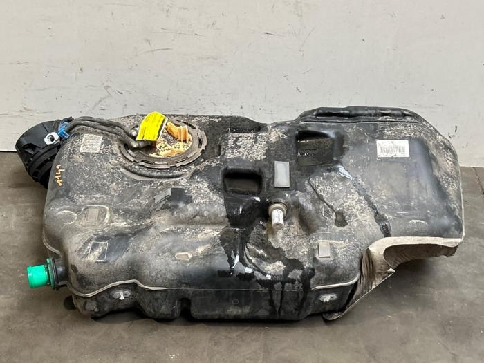 Krafstofftank Mercedes C-Klasse