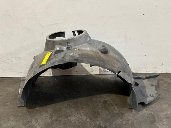 Nadkole Mercedes C-Klasse