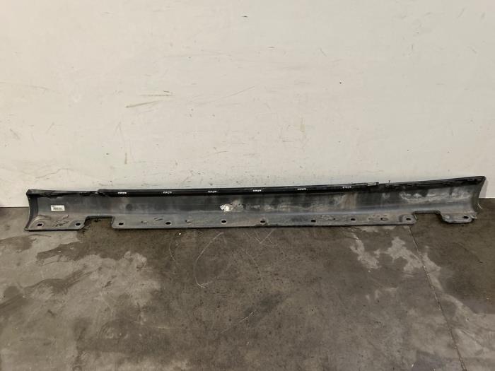 Sill, right Mercedes C-Klasse