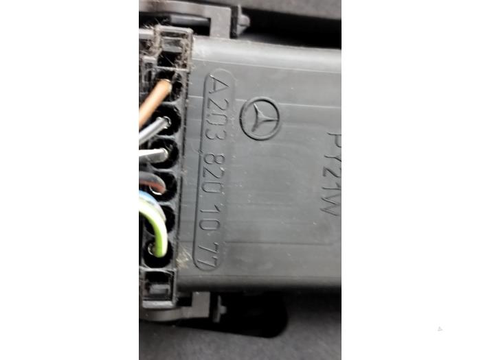 Luz trasera izquierda Mercedes C-Klasse