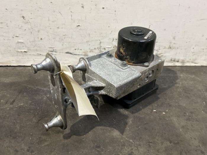 ABS Pomp Mercedes C-Klasse