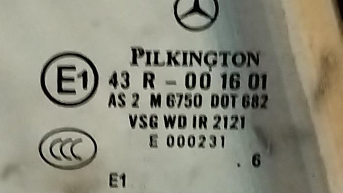 Dodatkowa szyba prawa tylna wersja 2-drzwiowa Mercedes CL
