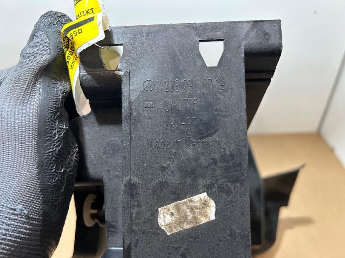 Pedal hamulca Mercedes C-Klasse