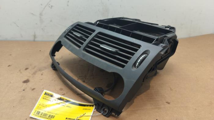 Luchtrooster Dashboard Mercedes E-Klasse