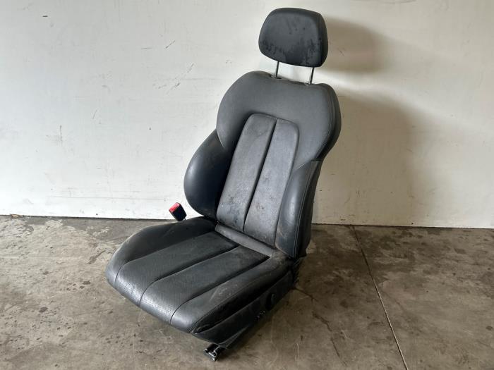 Stoel links Mercedes SLK
