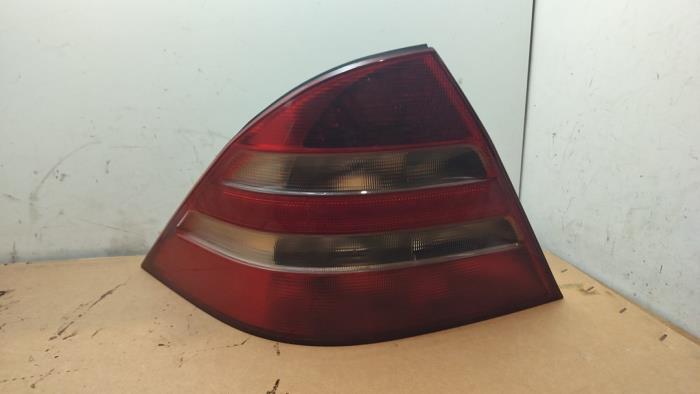 Feu arrière gauche Mercedes S-Klasse
