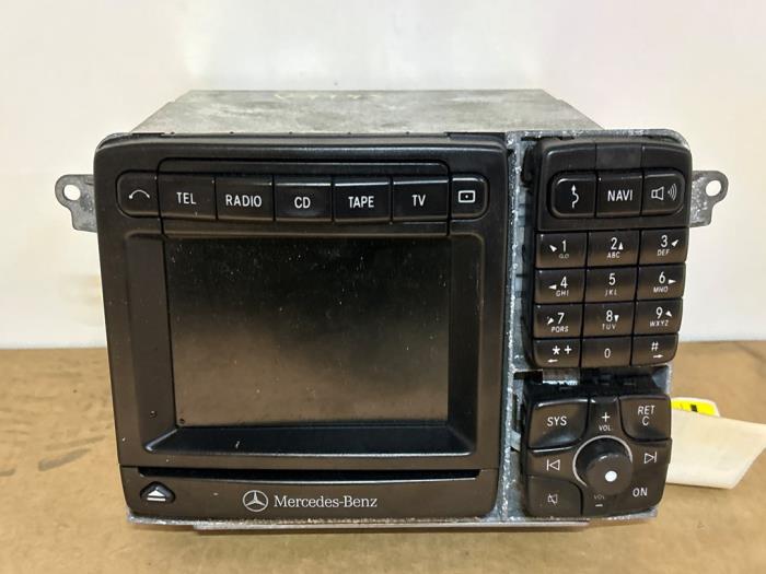 Wzmacniacz radiowy Mercedes S-Klasse