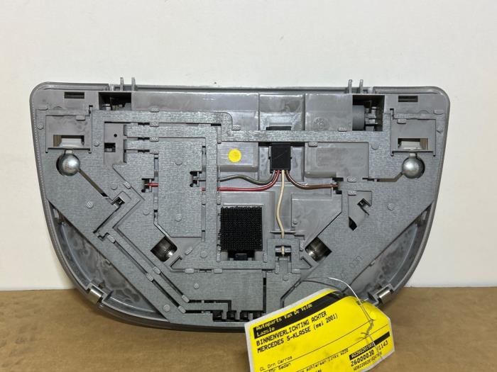 Oswietlenie wewnetrzne tyl Mercedes S-Klasse