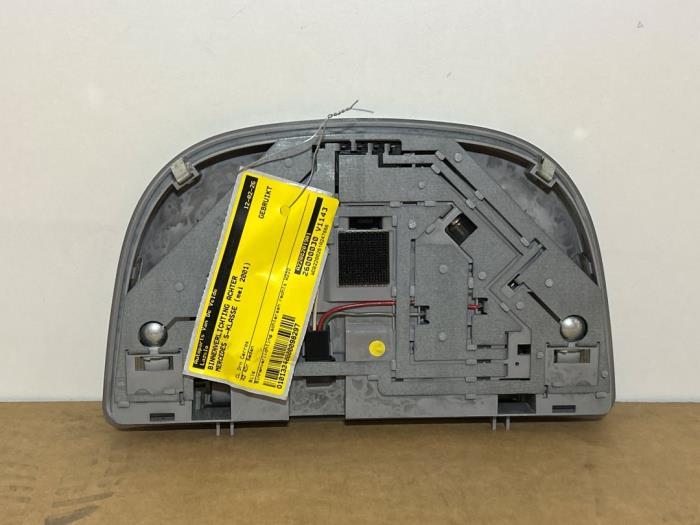 Oswietlenie wewnetrzne tyl Mercedes S-Klasse