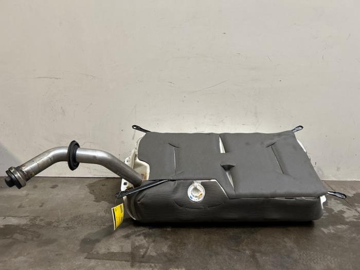 Krafstofftank Mercedes S-Klasse