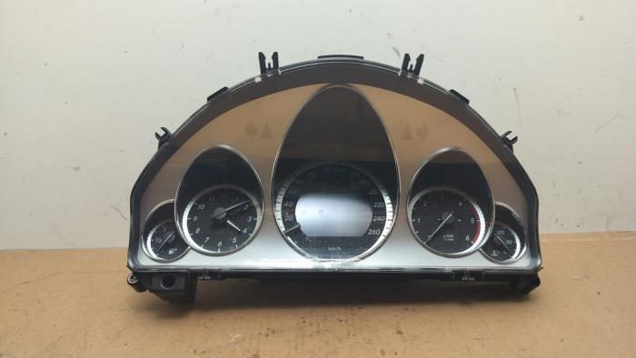 Licznik kilometrów KM Mercedes E-Klasse