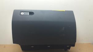 Gebruikte Dashboardkastje Mercedes E (W212) E-220 CDI 16V BlueEfficiency Prijs € 72,60 Inclusief btw aangeboden door Autoparts Van De Velde