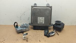 Gebruikte Kontaktslot + computer Mercedes E (W212) E-220 CDI 16V BlueEfficiency Prijs € 121,00 Inclusief btw aangeboden door Autoparts Van De Velde