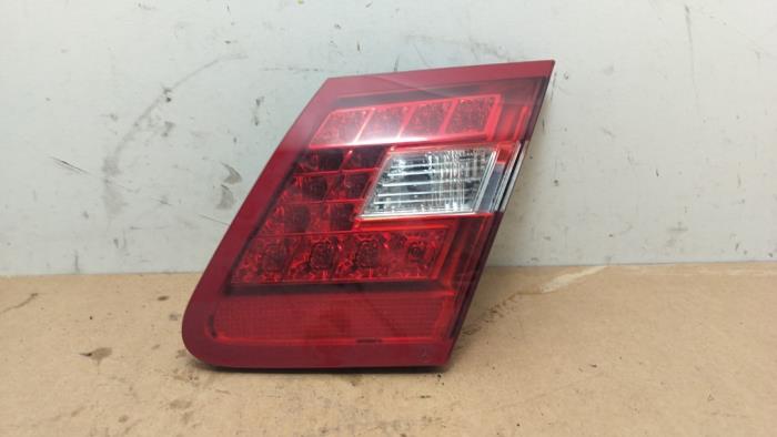 Feu arrière droit Mercedes E-Klasse