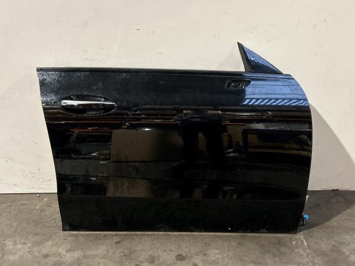 Tür 4-türig rechts vorne Mercedes CLA