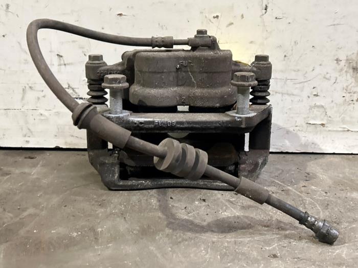 Pinza de freno derecha delante Mercedes CLA