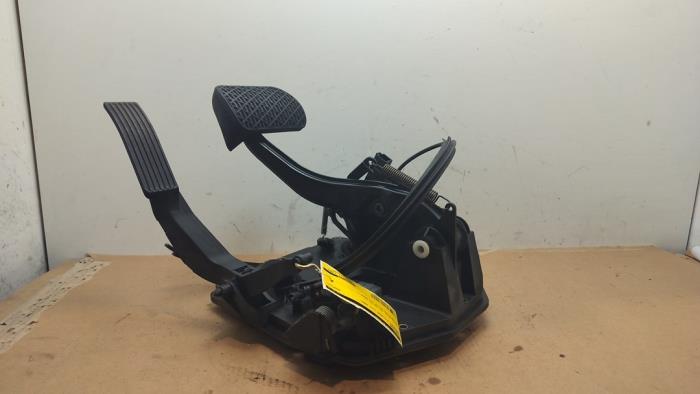 Pedal gazu Mercedes A-Klasse