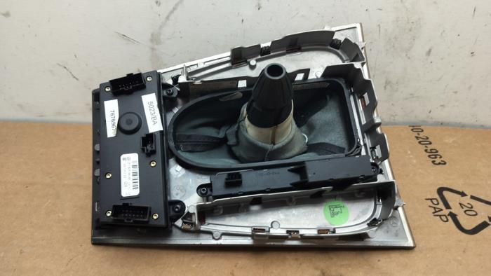 Pokrywa dzwigni zmiany biegów Mercedes E-Klasse