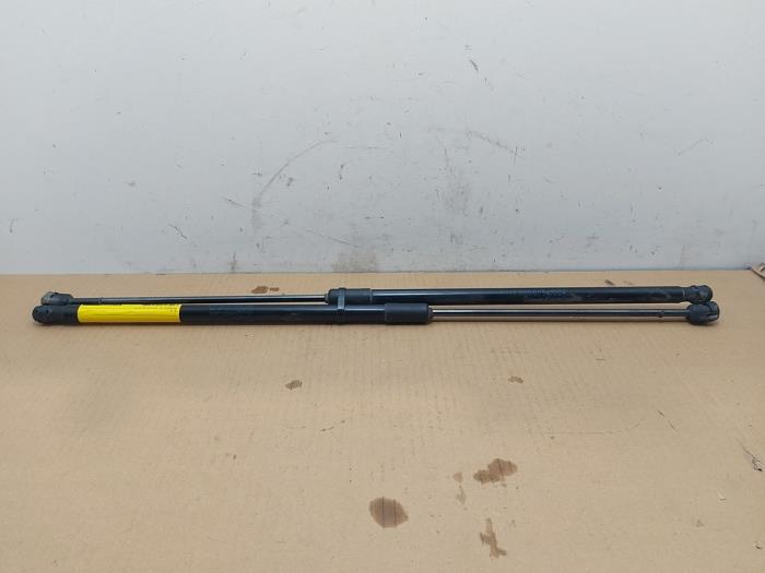 Juego de amortiguadores de gas del portón trasero Mercedes CLA