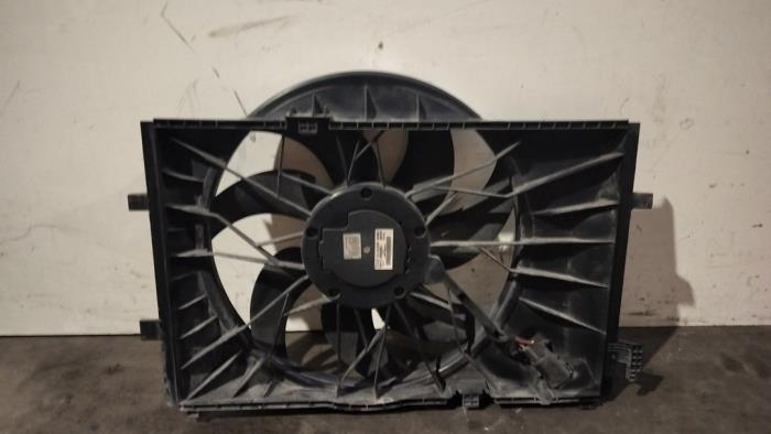 Ventilador de enfriamiento del motor Mercedes C-Klasse