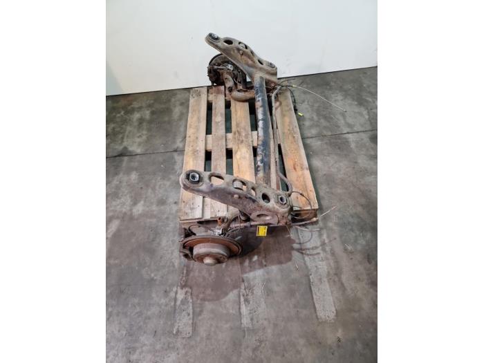 Os tylna napedu na przednie kola Mercedes A-Klasse