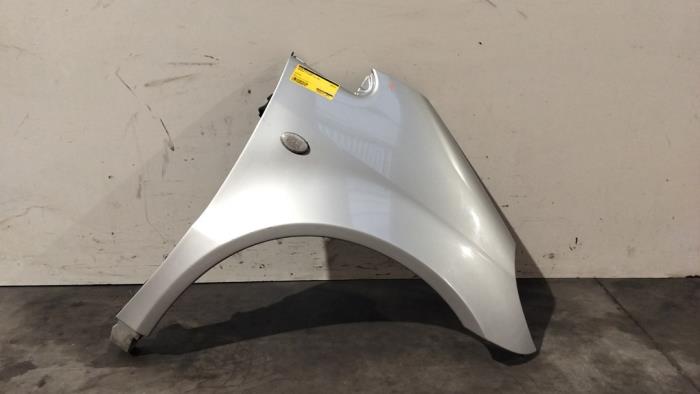 Blotnik prawy przód Mercedes A-Klasse