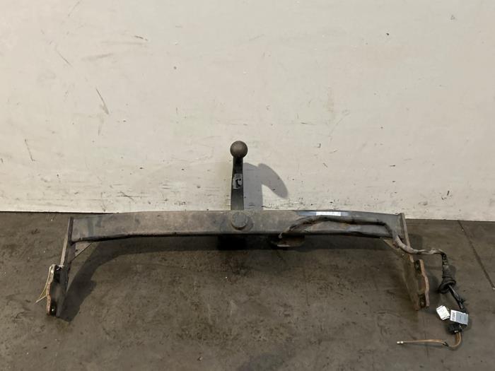 Hak holowniczy Mercedes A-Klasse