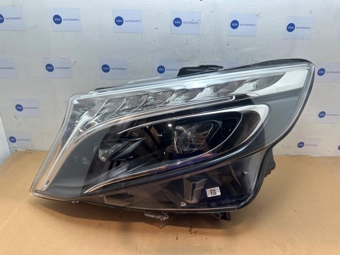Koplamp links Mercedes Vito